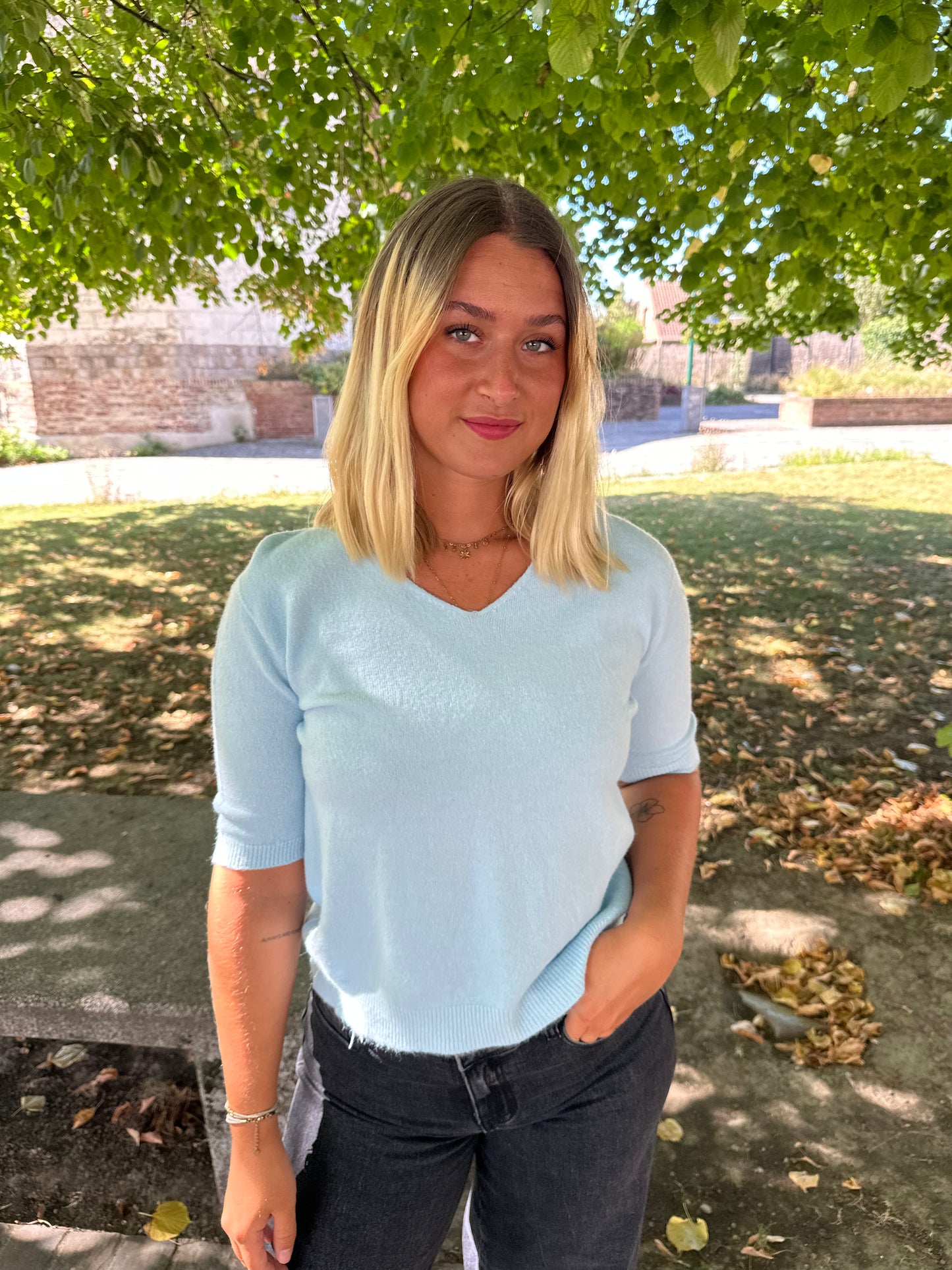 Pull fin bleu