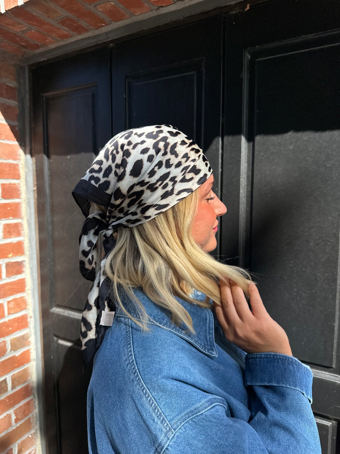 Foulard léopard noir & blanc