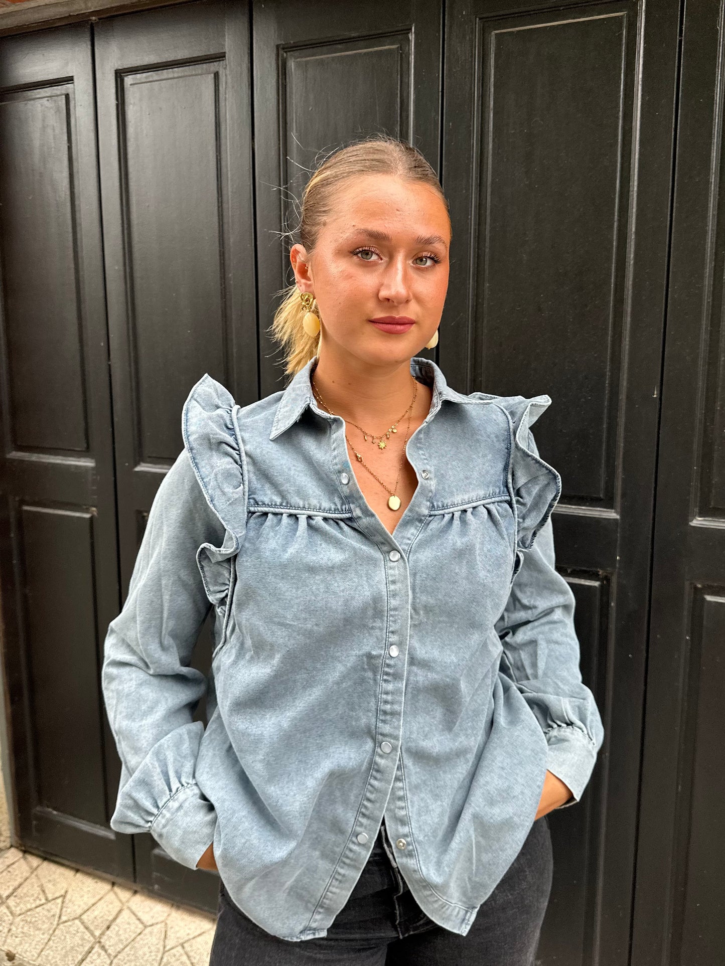 Chemise denim à volants