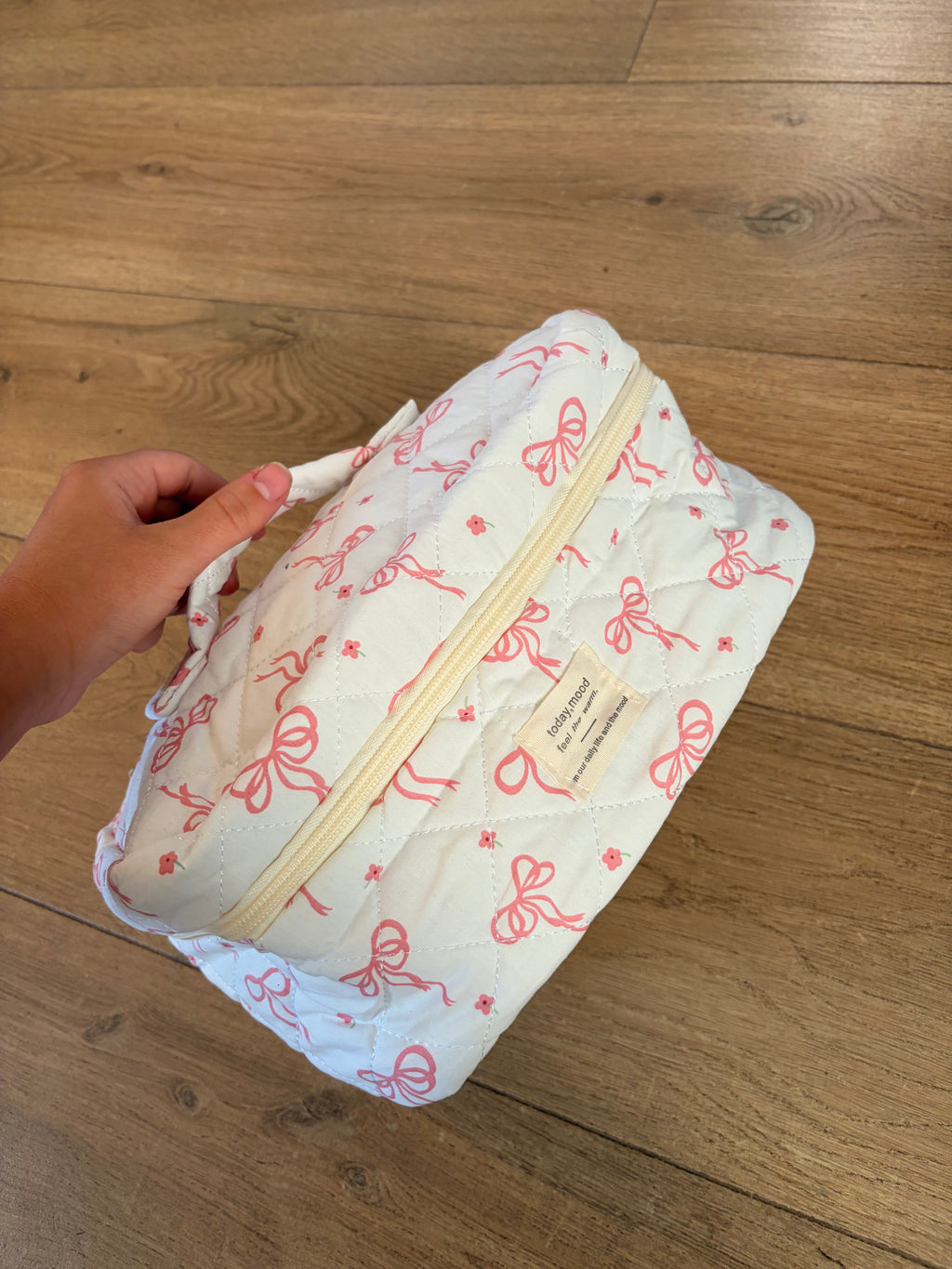 Pochette à noeuds