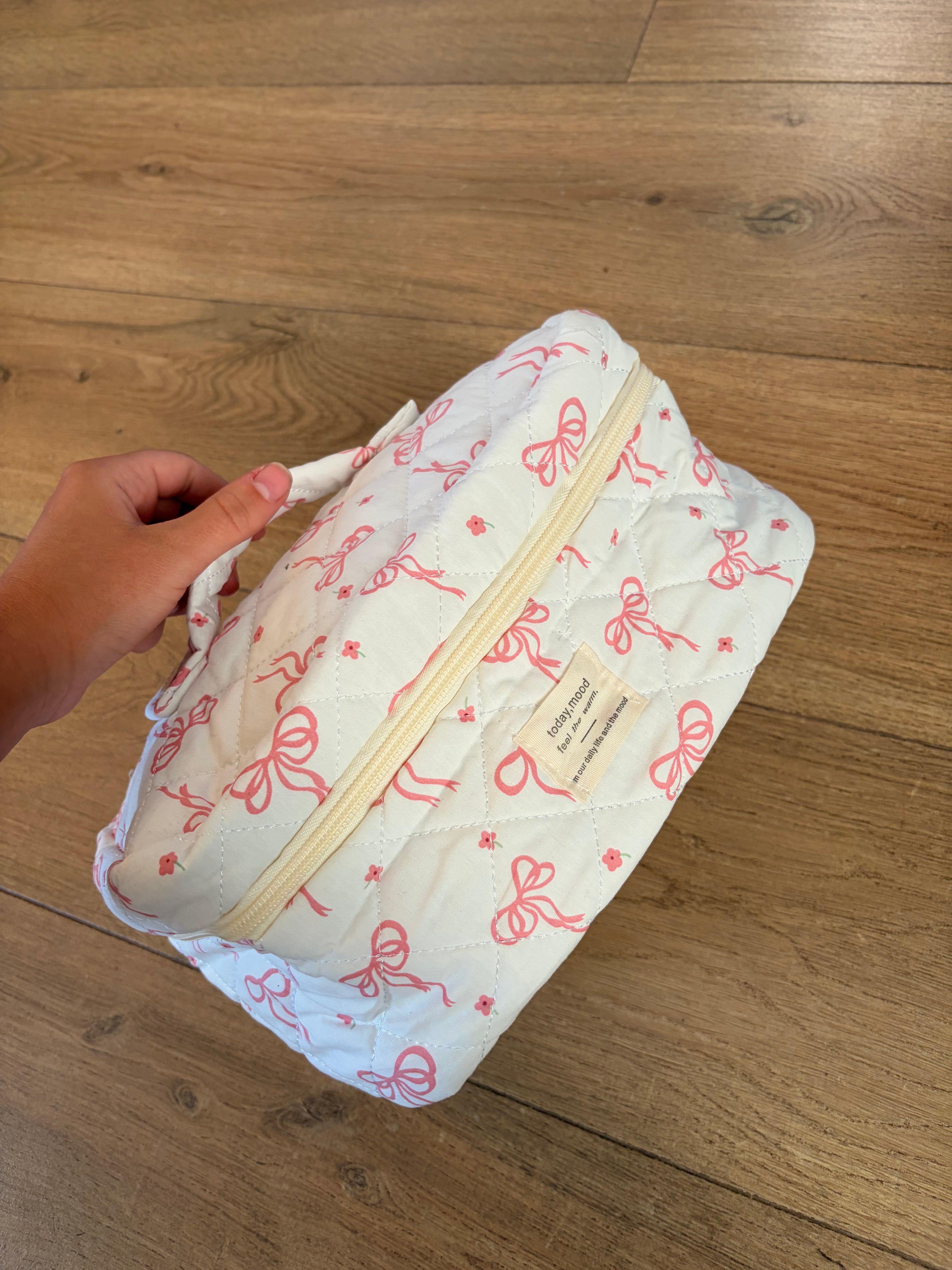 Pochette à noeuds
