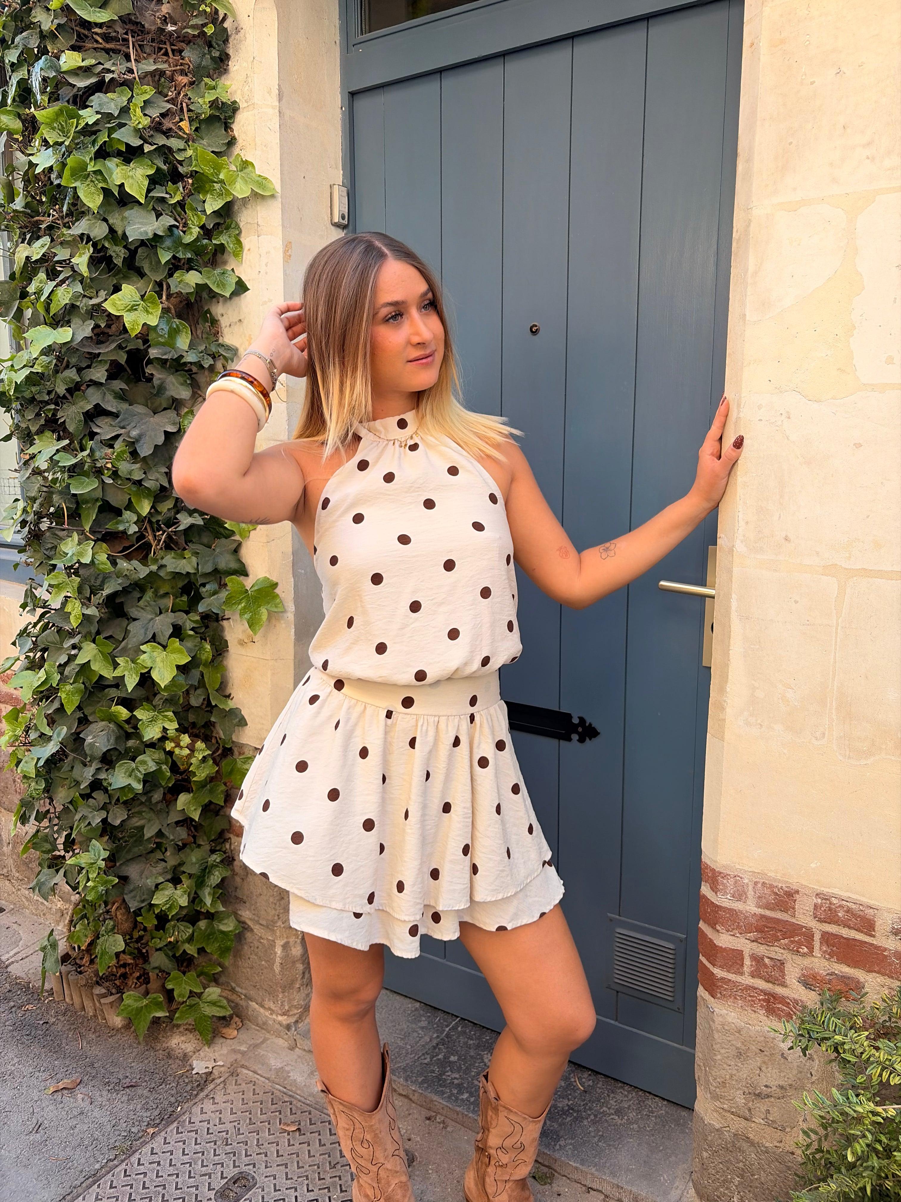 Robe Leslie